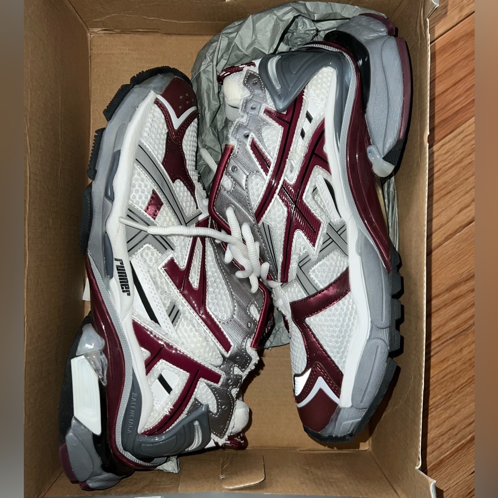 Balenciaga Runner sneakers. Men. Worn only twice.